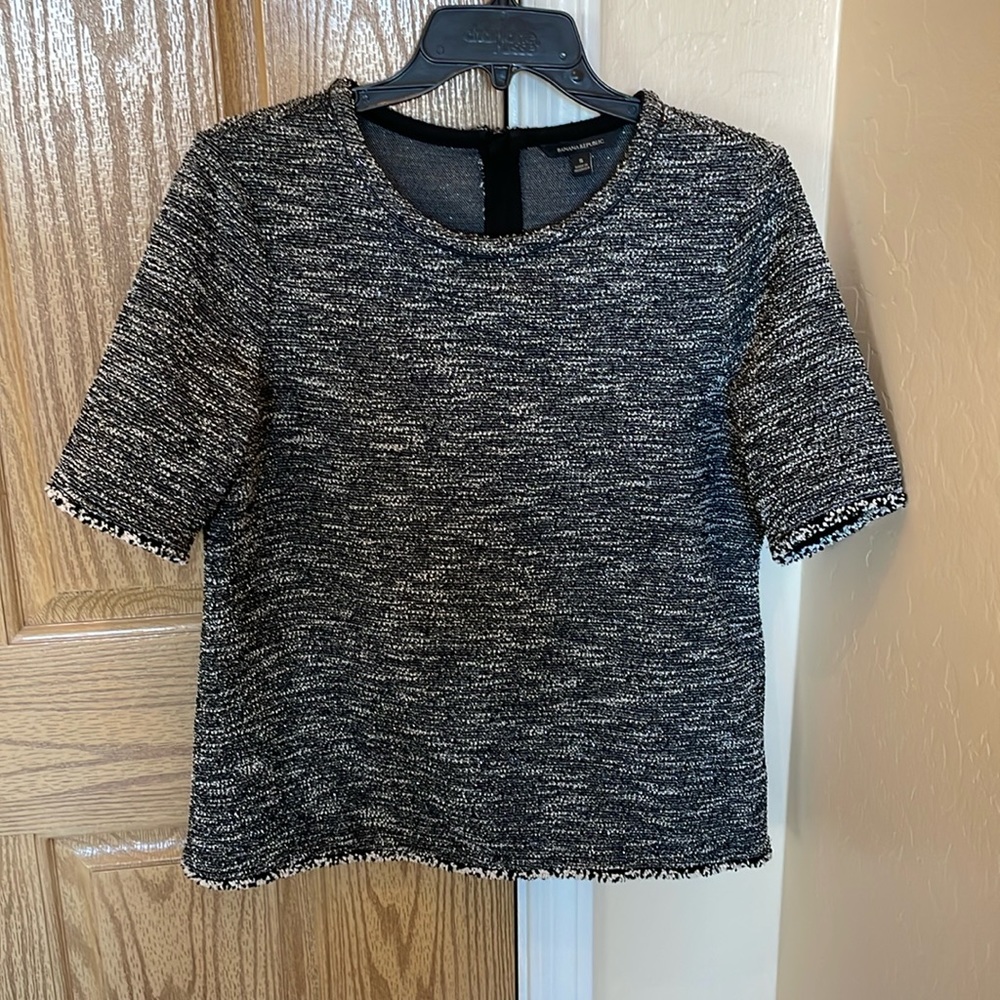 Banana Republic Metallic thread casual top